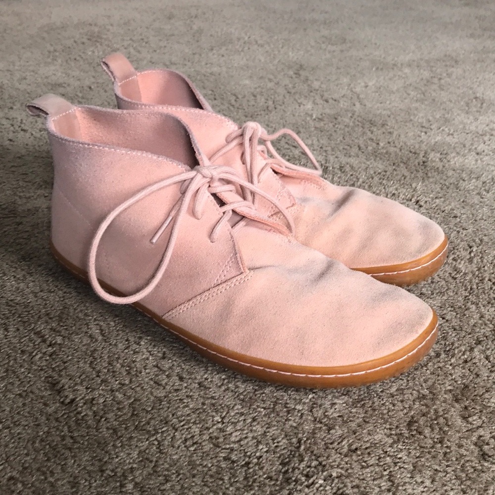 Pink suede Vivobarefoot Gobi boots